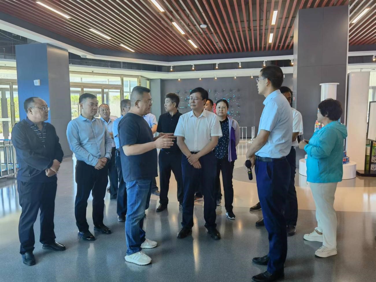 新立讯一科技改变未来